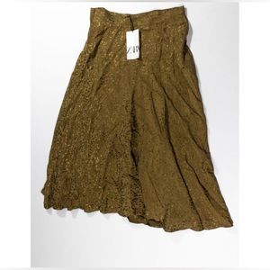 NEW Zara Textured Satin A Line Midi skirt